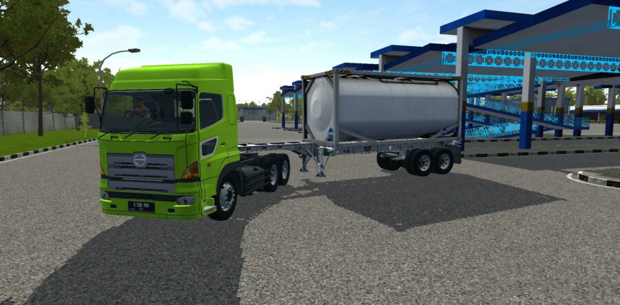 Truck Hino 700 Trailer Tangki